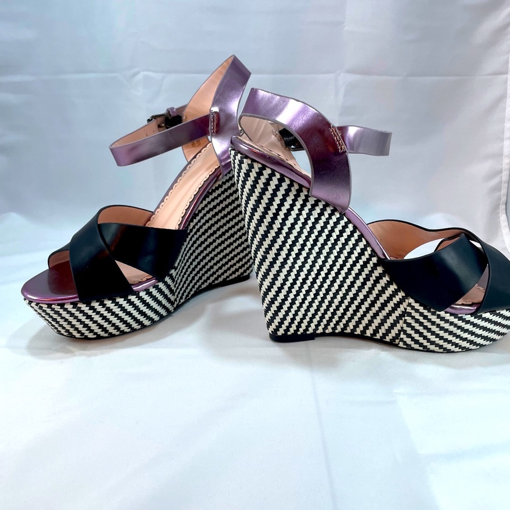 MADISON WEDGES black & white with lavender straps